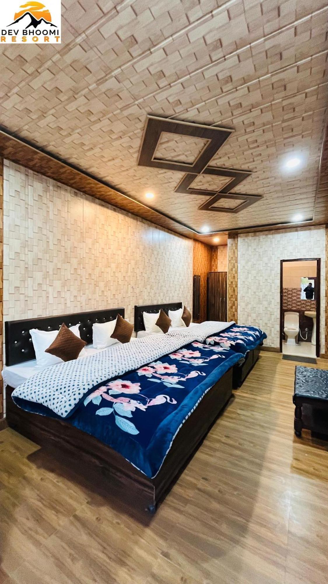 Dev Bhoomi Resort Kanatal Exterior foto