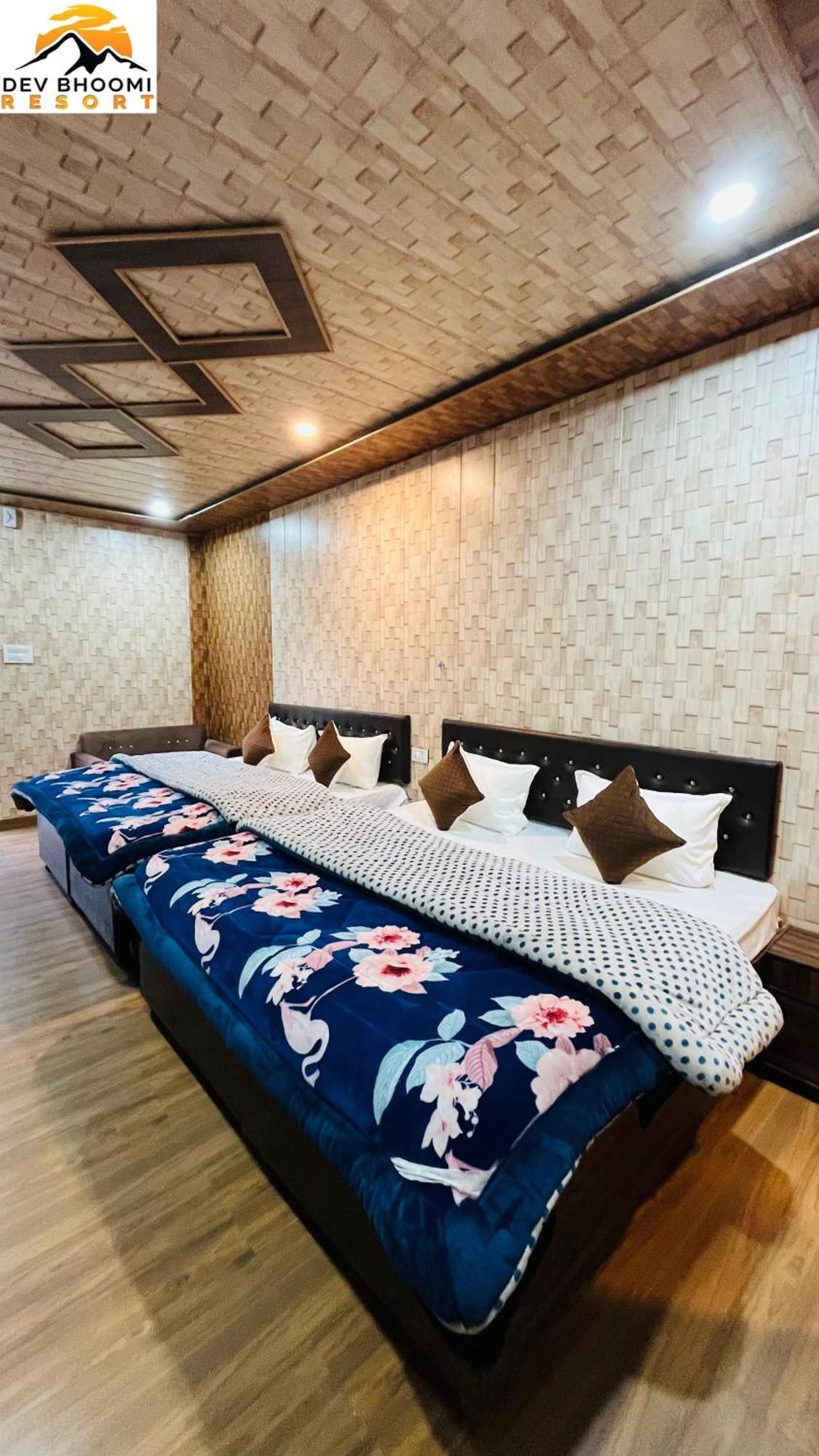 Dev Bhoomi Resort Kanatal Exterior foto