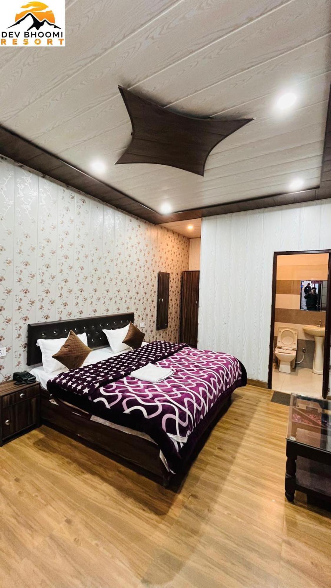 Dev Bhoomi Resort Kanatal Exterior foto